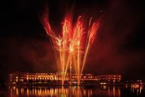 Feuerwerk bei Musik und Licht am Hollersee