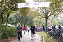 Venuslauf 2018 im Bremer Bürgerpark zugunsten an Brustkrebs erkrankter Frauen. Foto: Claudia A. Crux